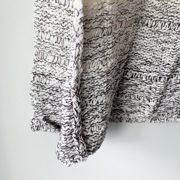 NEVER WORN Elizabeth And James Knit Sweater. - Picture 5 of 5